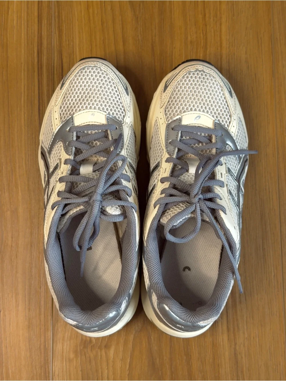Asics Gel 11-30 White and Gray Mesh Running Shoes